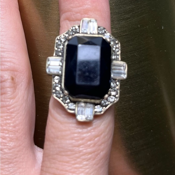 Chloe+Isabel Jardins du Trocadero Cocktail Ring - Picture 3 of 5